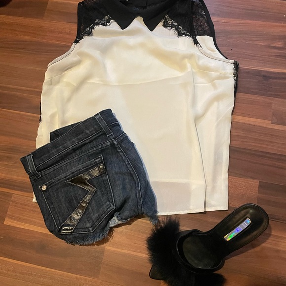 Flirty Spring/Summer Top - Picture 2 of 4